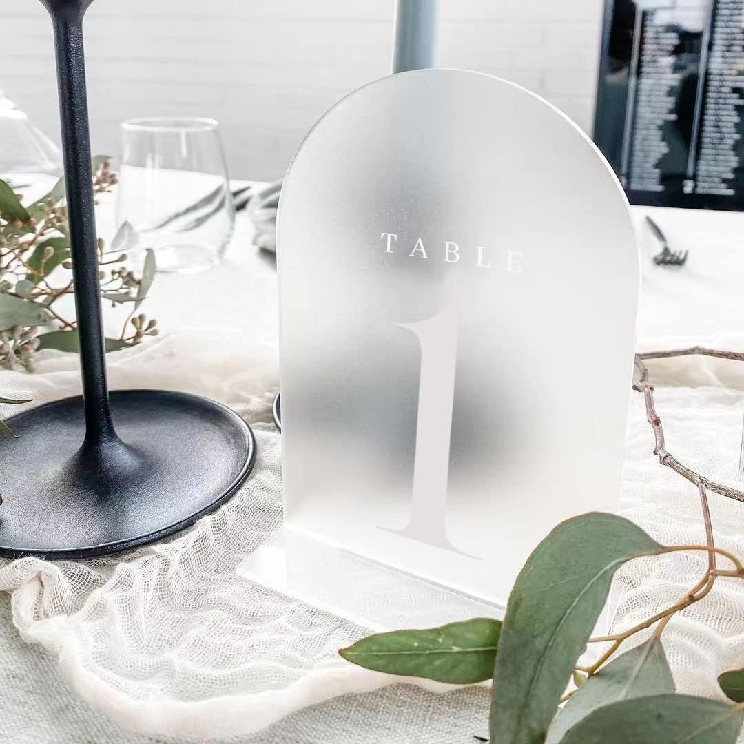 أرقام طاولات أكريليك على شكل ق - مراجعة Table Number Gold وسعره
